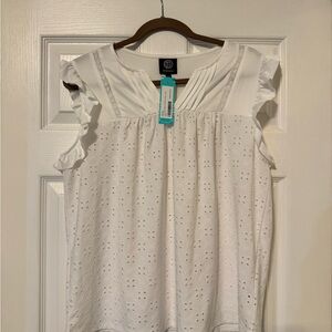 Bobeau White Eyelet Ruffle Sleeve Blouse